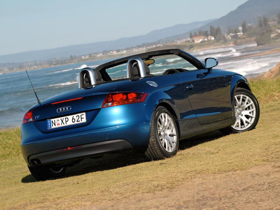  Audi TT Roadster (8J) 2007 года  (AU) (фото 14 из 26)